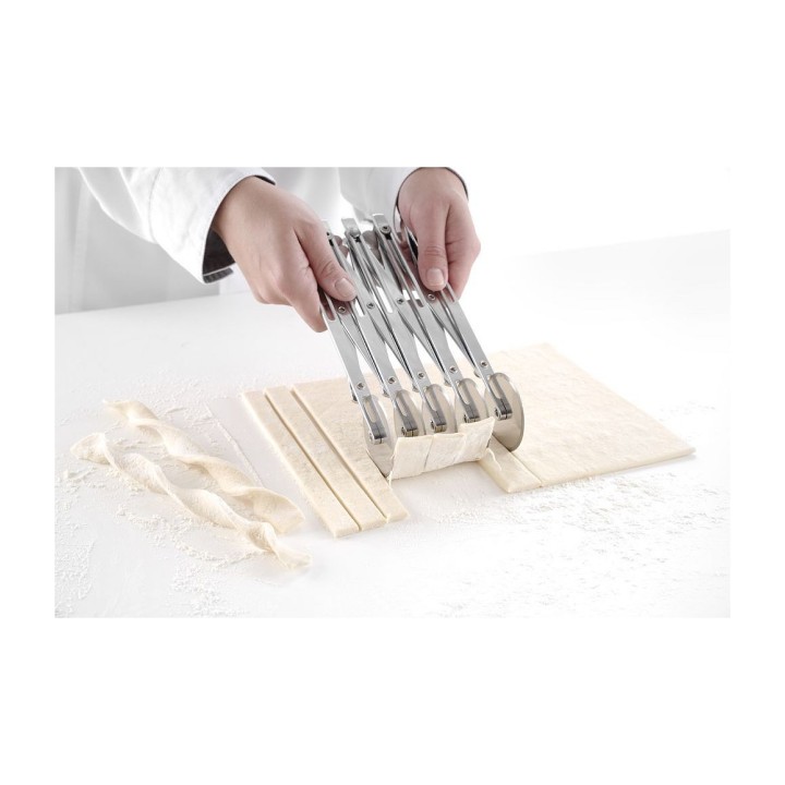 Rouleau multi-coupe avec 5 roulettes