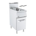 BASE 700 FRITEUSE A GAZ. 1X15L