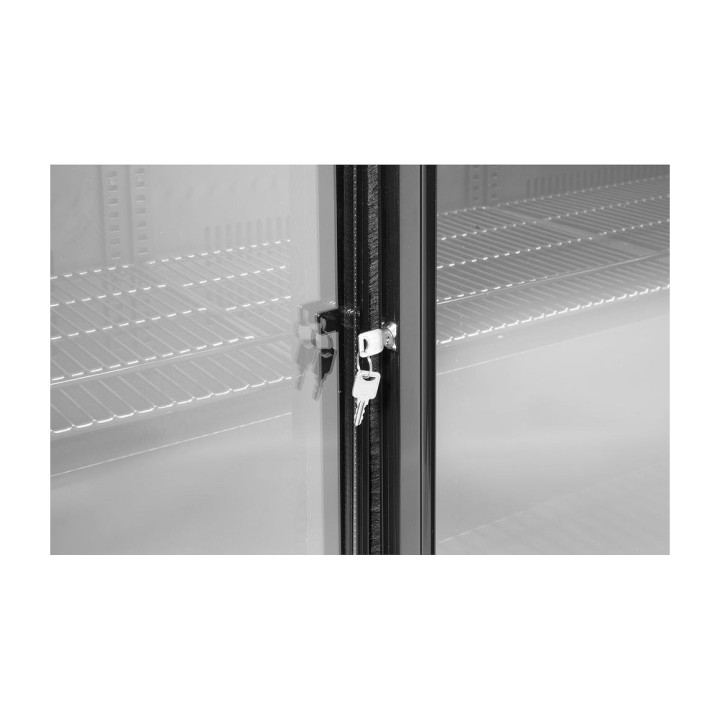 Arrière de bar avec doubles portes coulissantes