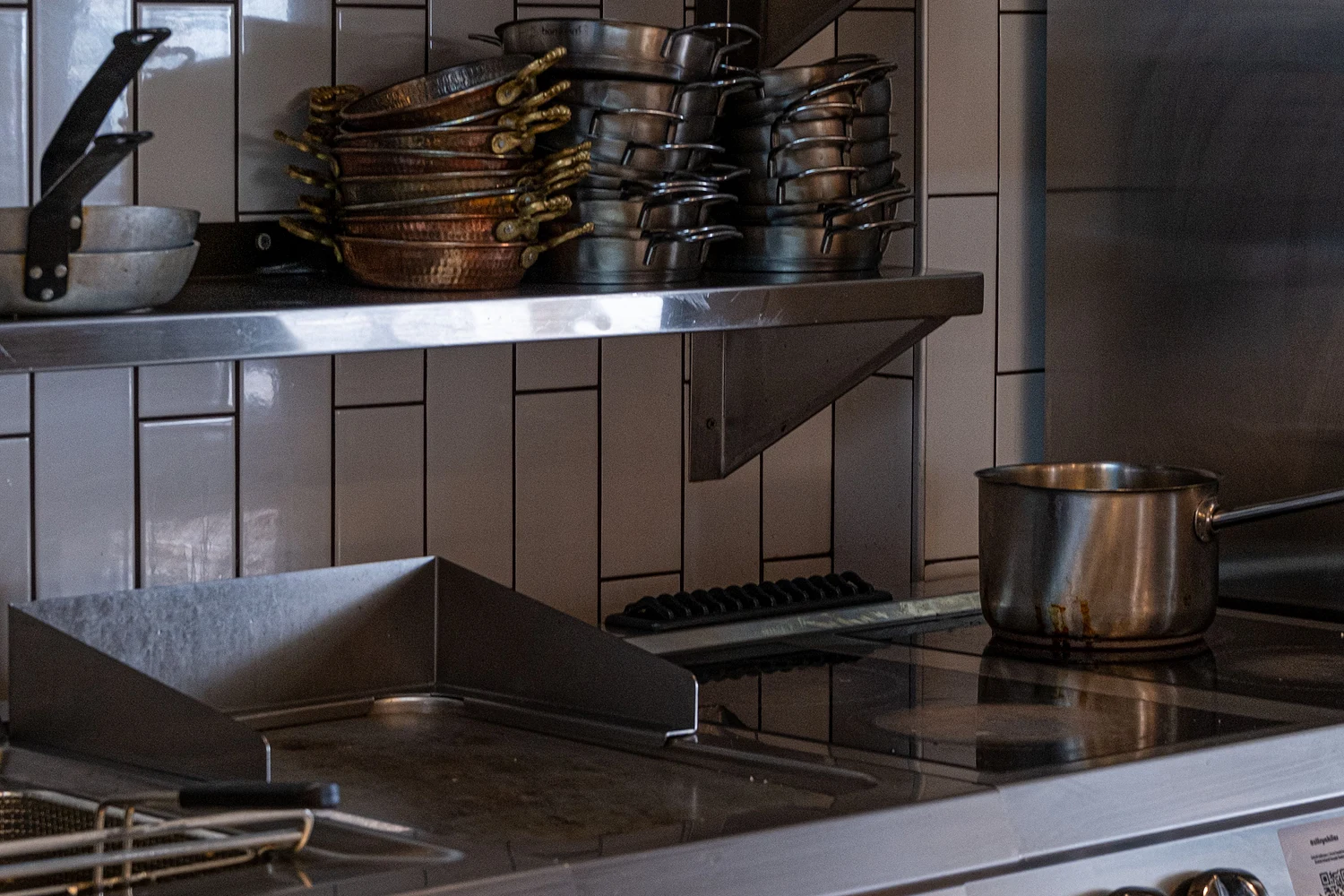 Équipements de cuisson compacts pour food truck