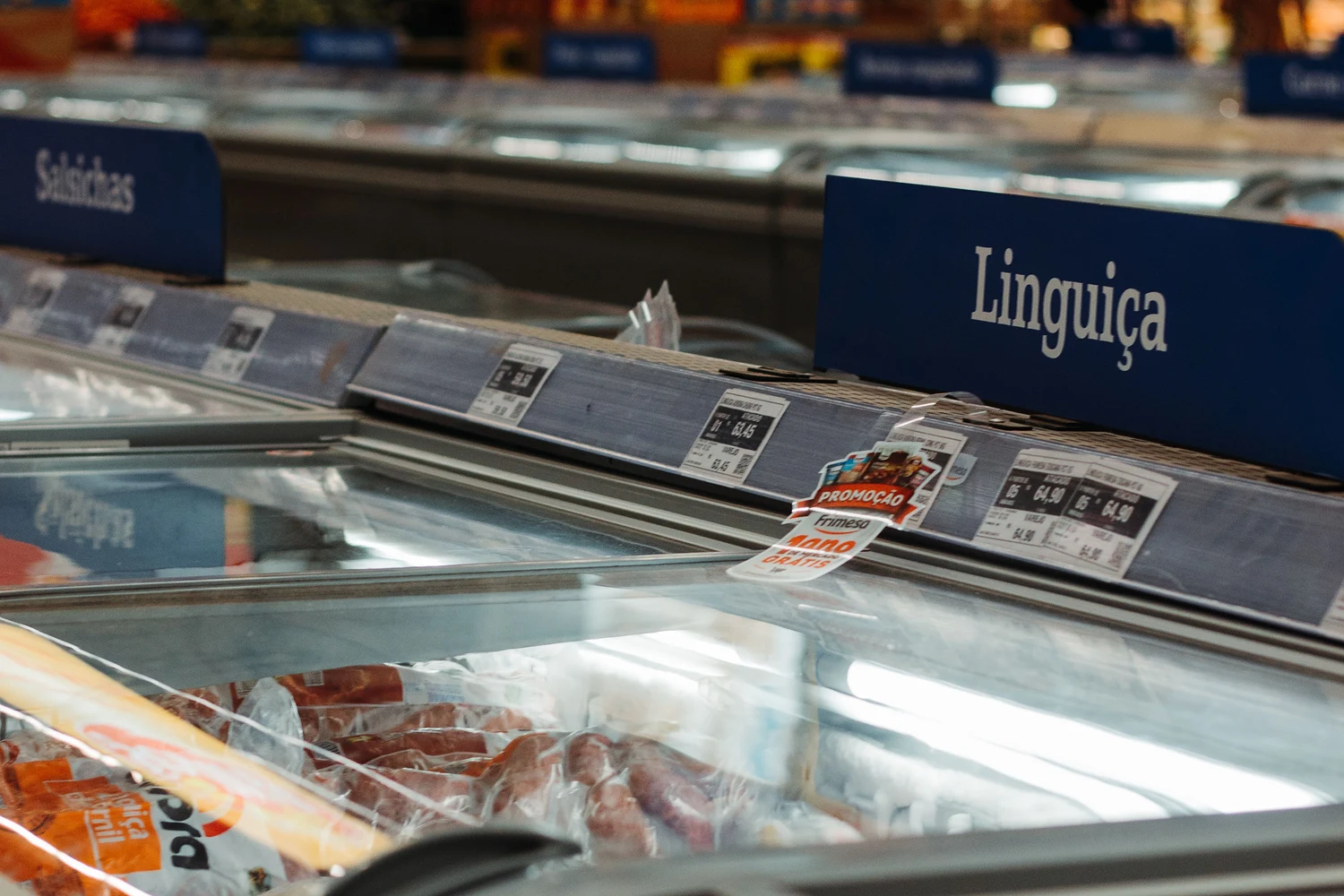 Vitrines et meubles de présentation réfrigérés en magasin
